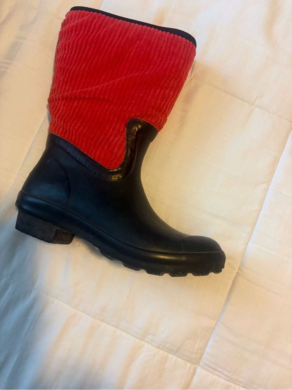 Women's Red Heeled Boots - Stylish Ribbed Upper